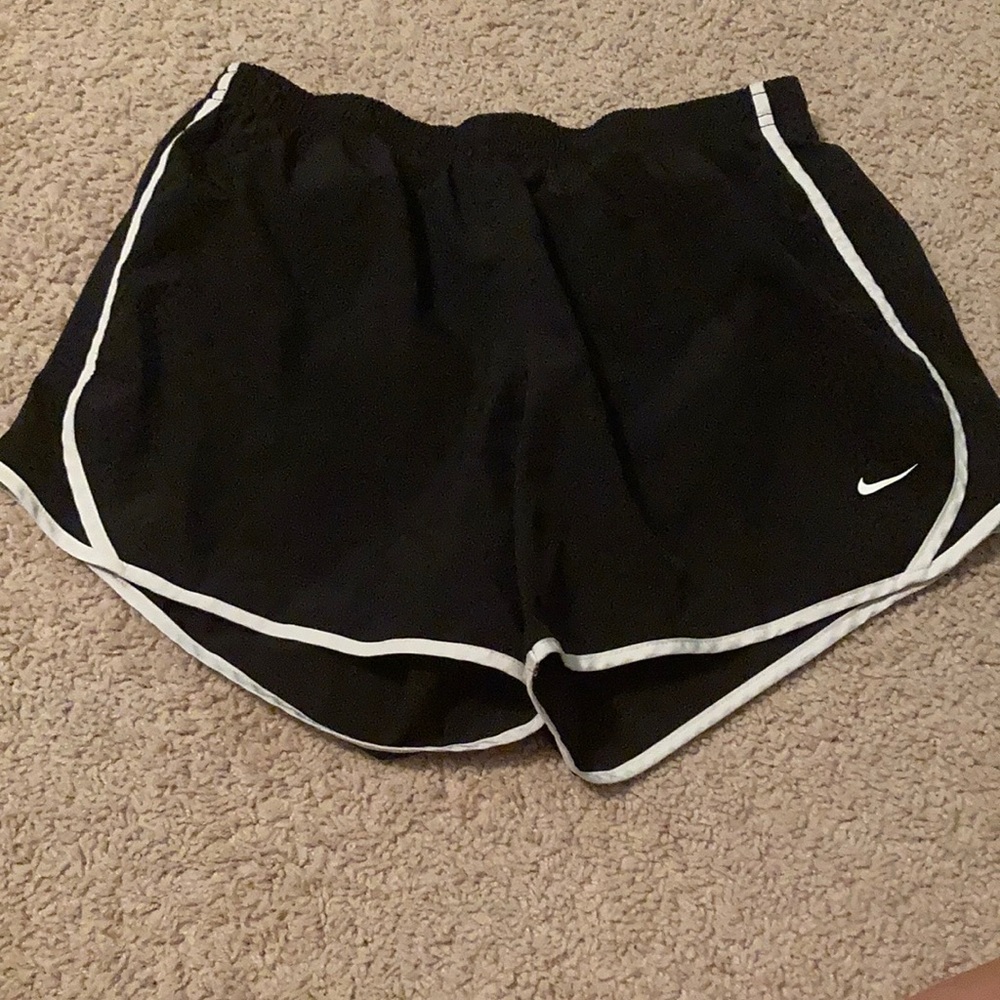 Nike running shorts size extra large